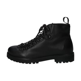 UG44.BLK_packshot_2.943693bc