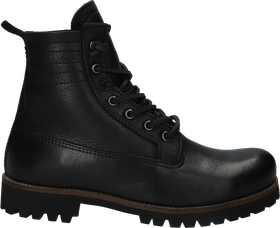 IL62.BLK_packshot_1.153452b5_1698934707_9681