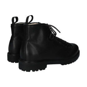UG44.BLK_packshot_5.20229567