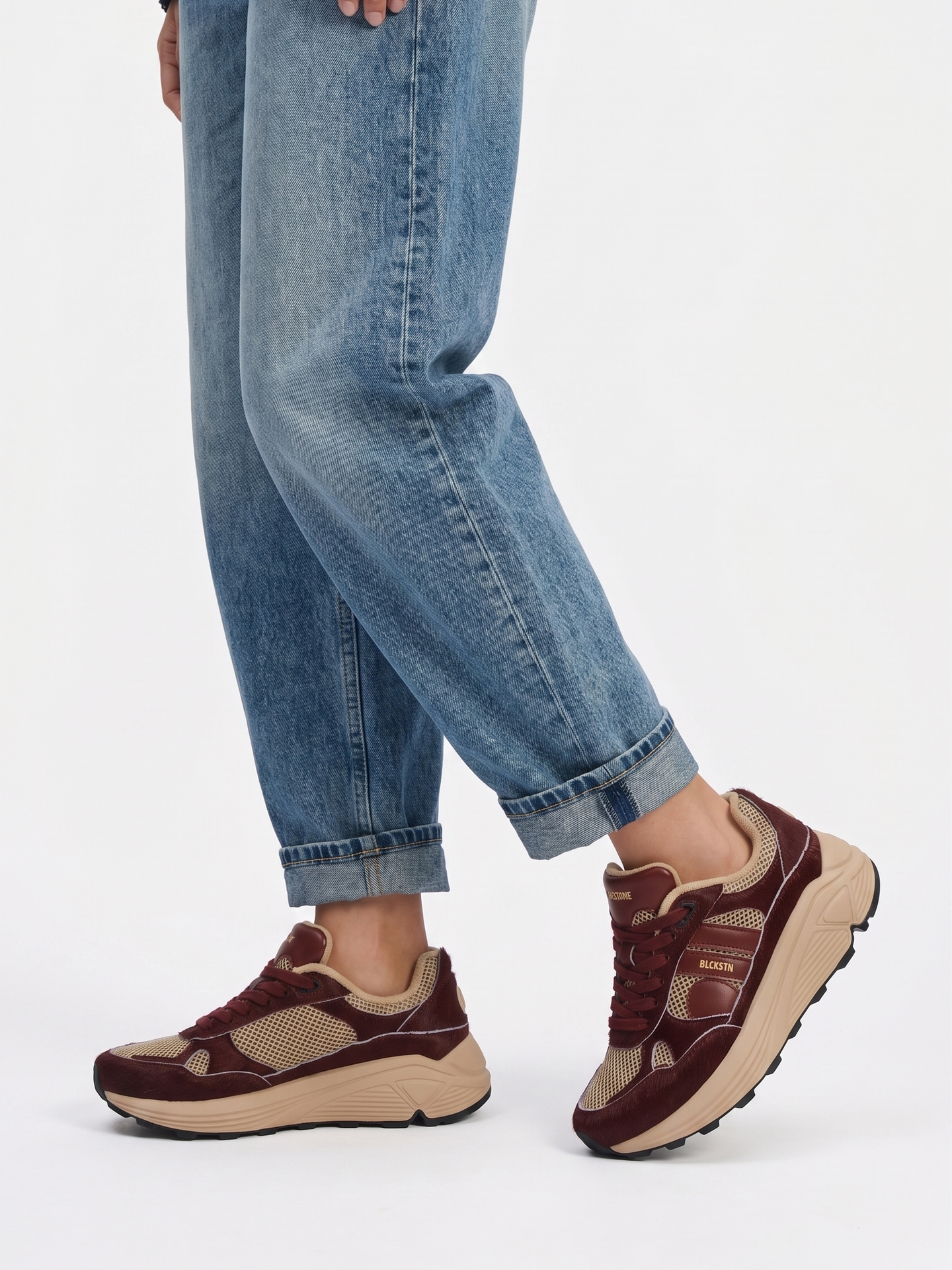 V-RILEY - GL781 Maroon - Runner Sneaker