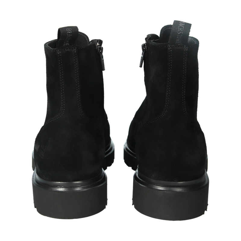 YG32.BLK_packshot_4.1550cd6f