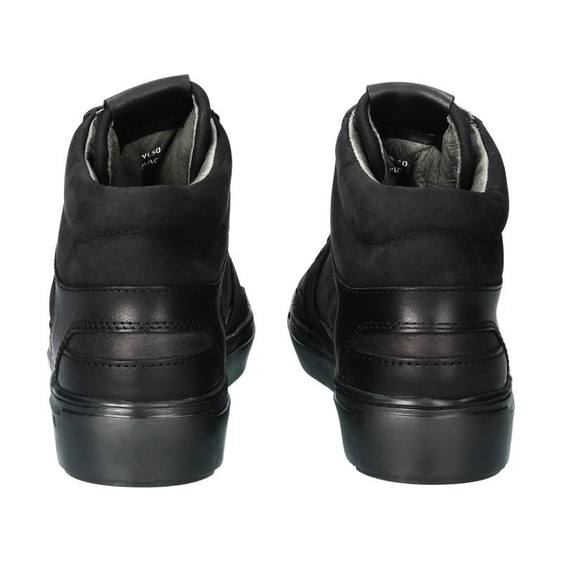 YL50.BLK_packshot_4.6a232666