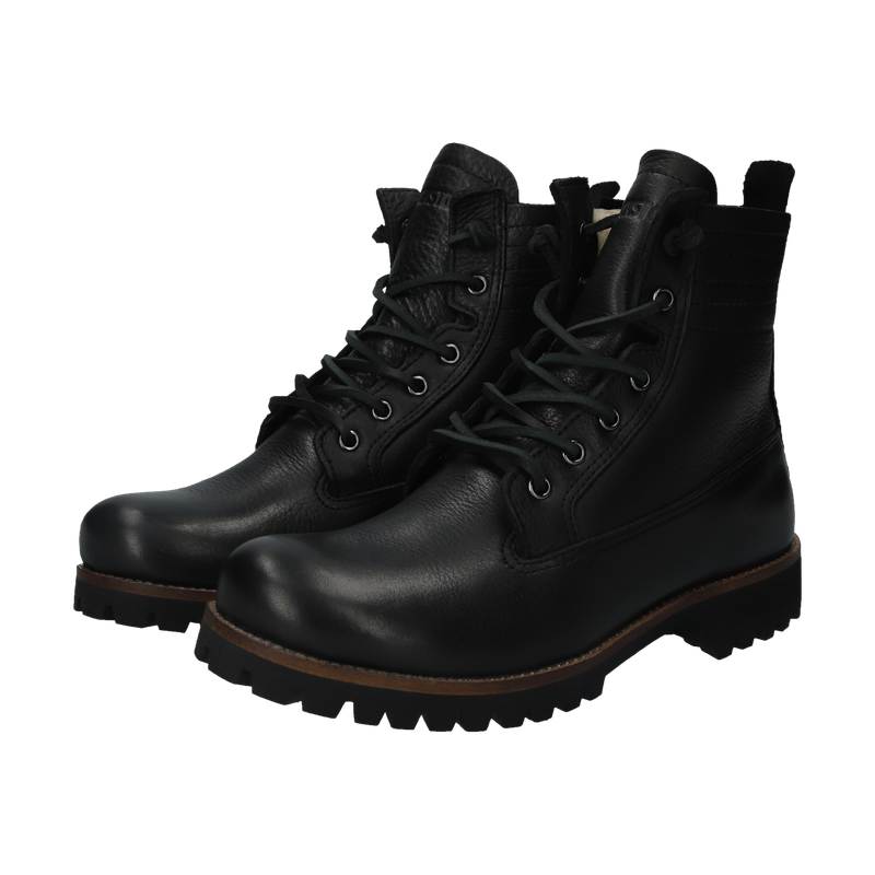 IL62.BLK_packshot_3.586f7757