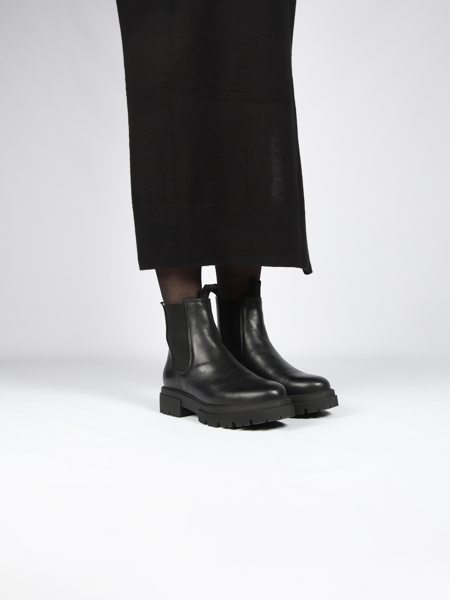 Blackstone SMILLA MID AL412 Black Chelsea boots