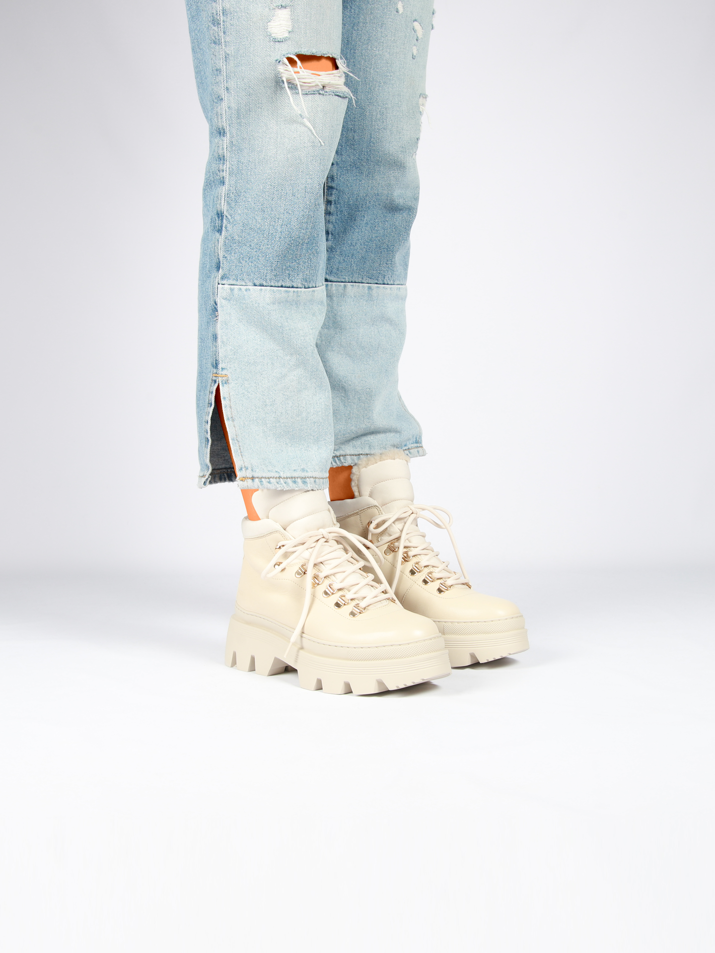 Blackstone SAGA AL405 Almond milk Lace-ups