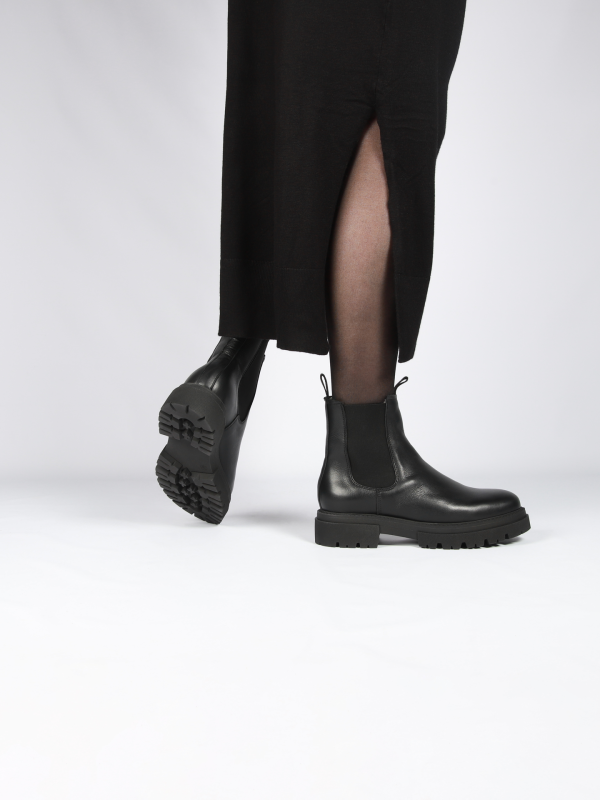 Blackstone SMILLA MID AL412 Black Chelsea boots