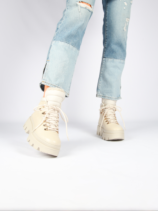 Blackstone SAGA AL405 Almond milk Lace-ups
