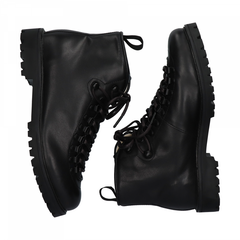 UG44.BLK_packshot_6.62791554