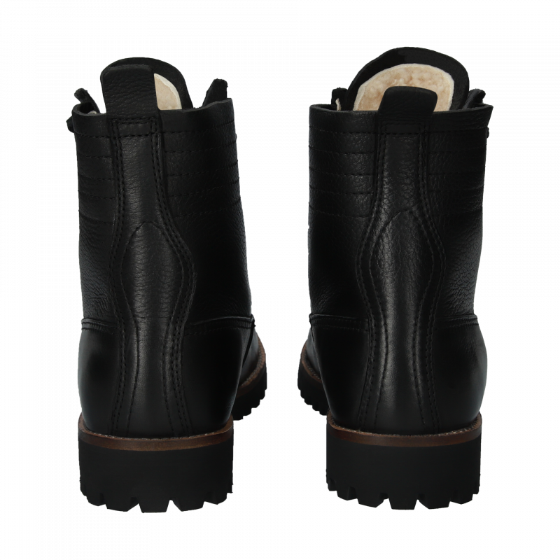 IL62.BLK_packshot_4.e8b82d2e