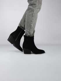 ZL91.BLK_beenfotografie_3.b5674230_1703752375_8169