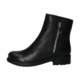 QL05.BLK_packshot_2.9c534cc5