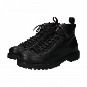 UG44.BLK_packshot_3.f18fabbe