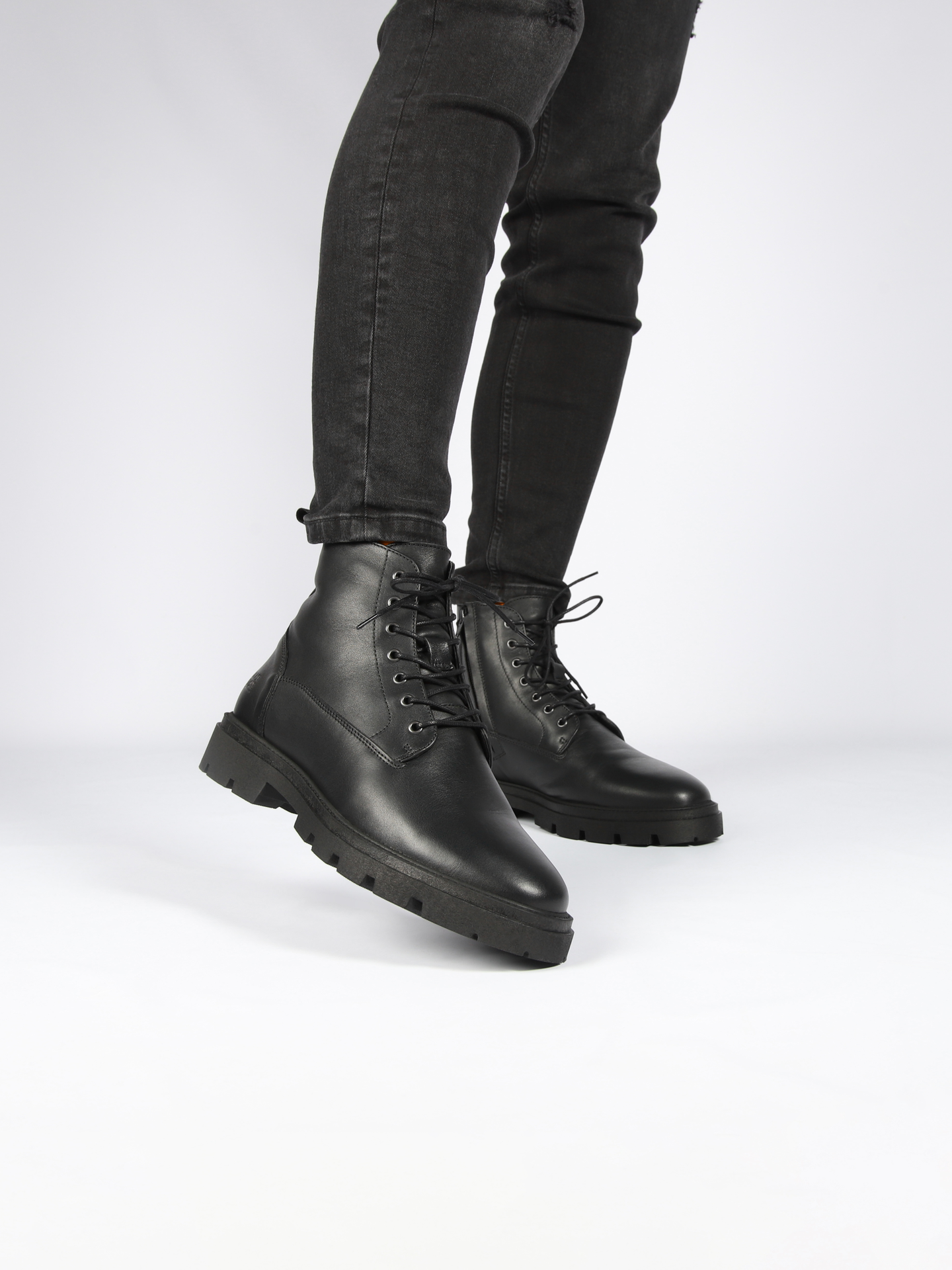 AG330.BLK_beenfotografie_4.20345aa3_1698933492_9486