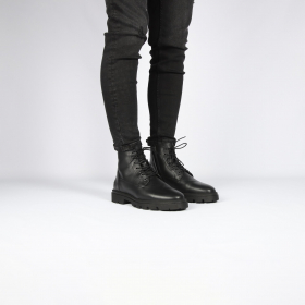 AG330.BLK_beenfotografie_1.30871e45