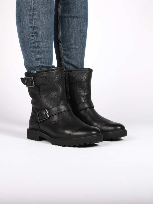 WL01.BLK_beenfotografie_3.66956400_1698845332_4958