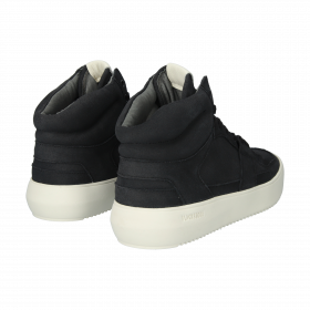 YG01.BLK_packshot_5.32248980