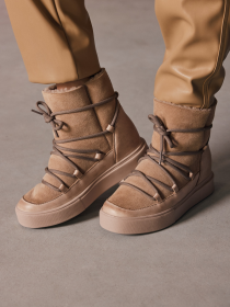 Blackstone SERMEQ UKI CL216 Nude Boots