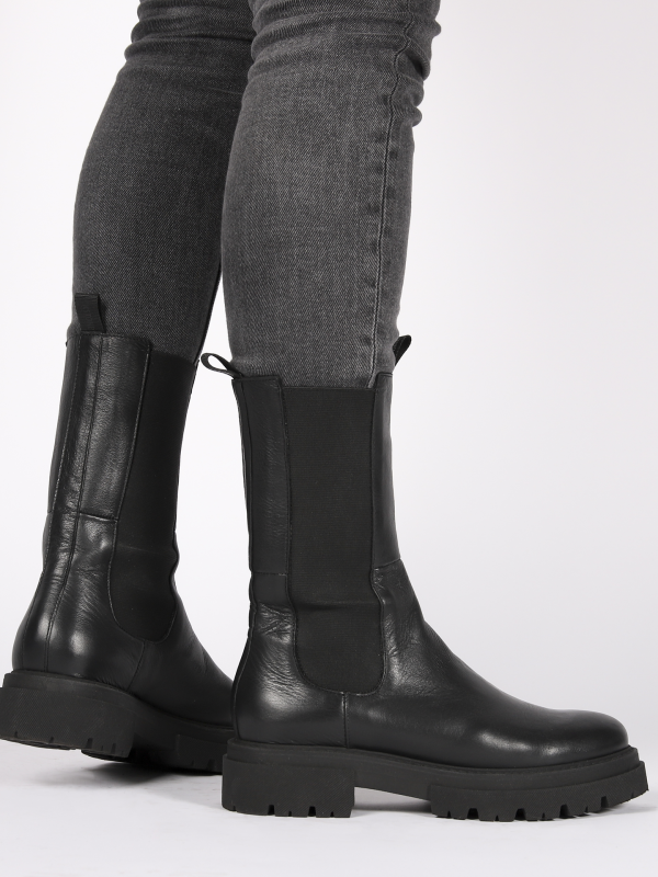 Blackstone Smilla High UL93 Black Chelsea boots