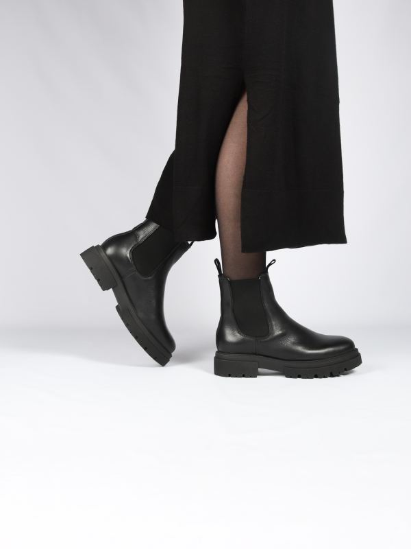 Blackstone SMILLA MID AL412 Black Chelsea boots