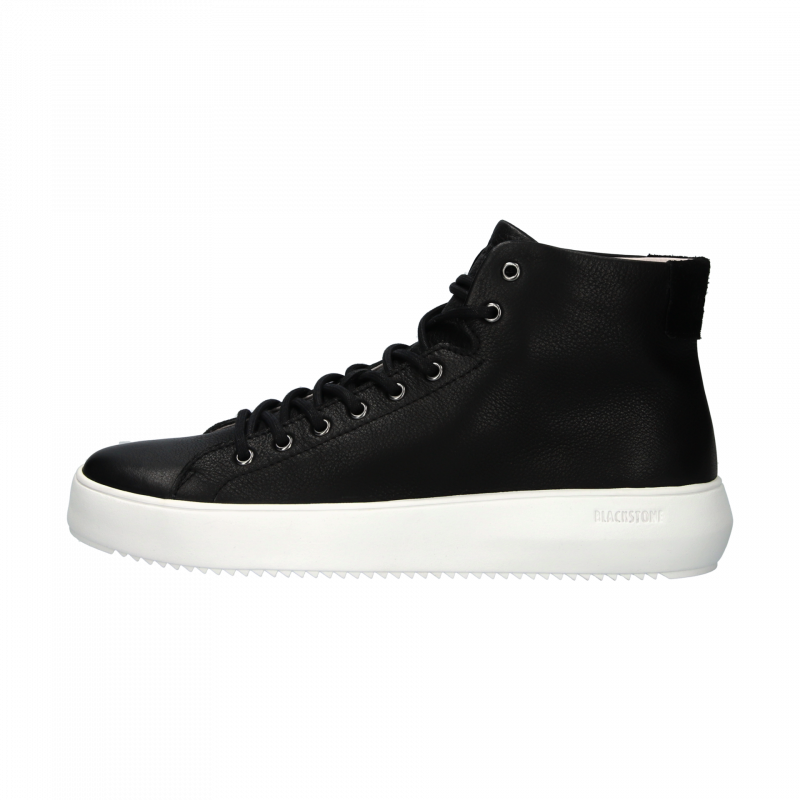YG08.BLK_packshot_2.cb4ea878