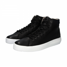 YG09.BLK_packshot_3.08c8b4e1