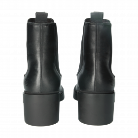 YL74.BLK_packshot_4.6e71a65a