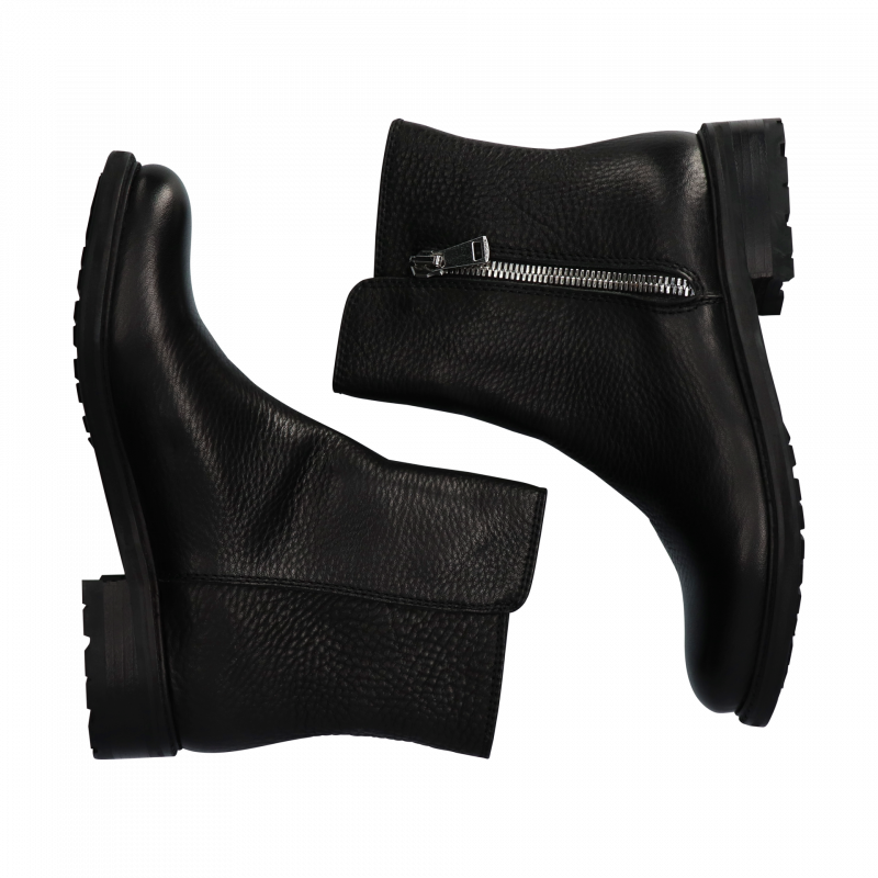 QL04.BLK_packshot_6.472a12f1