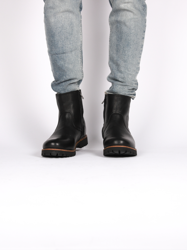 Blackstone KAMI OM63 Black Boots