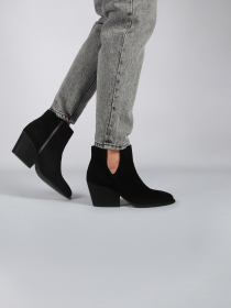 ZL90.BLK_beenfotografie_3.600315ef_1703752351_8136